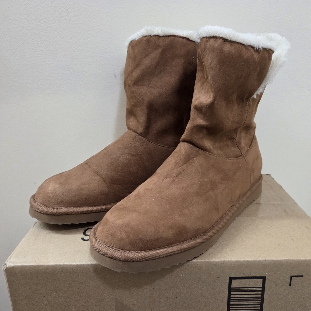 Old Navy Cozy Fur-lined Boots. Women's Size 10. Chestnut "Brown"